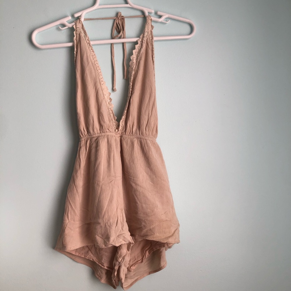 KENDALL & KYLE Open Back Romper
